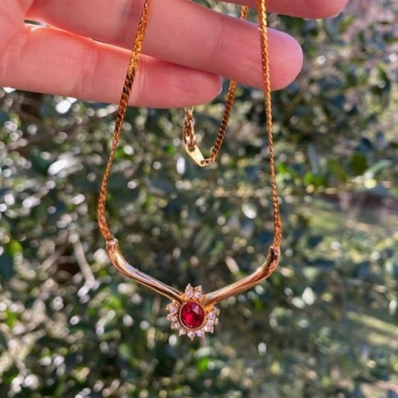 ❤️❤️ VTG 14K Gold Filled Red Rhinestone Pendant Necklace - Picture 3 of 8